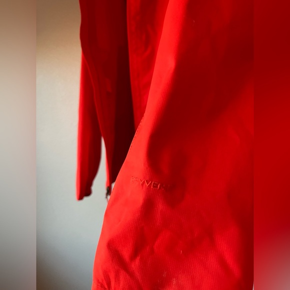 The North Face Women's Vibrant orange/red wind breaker - Picture 8 of 14